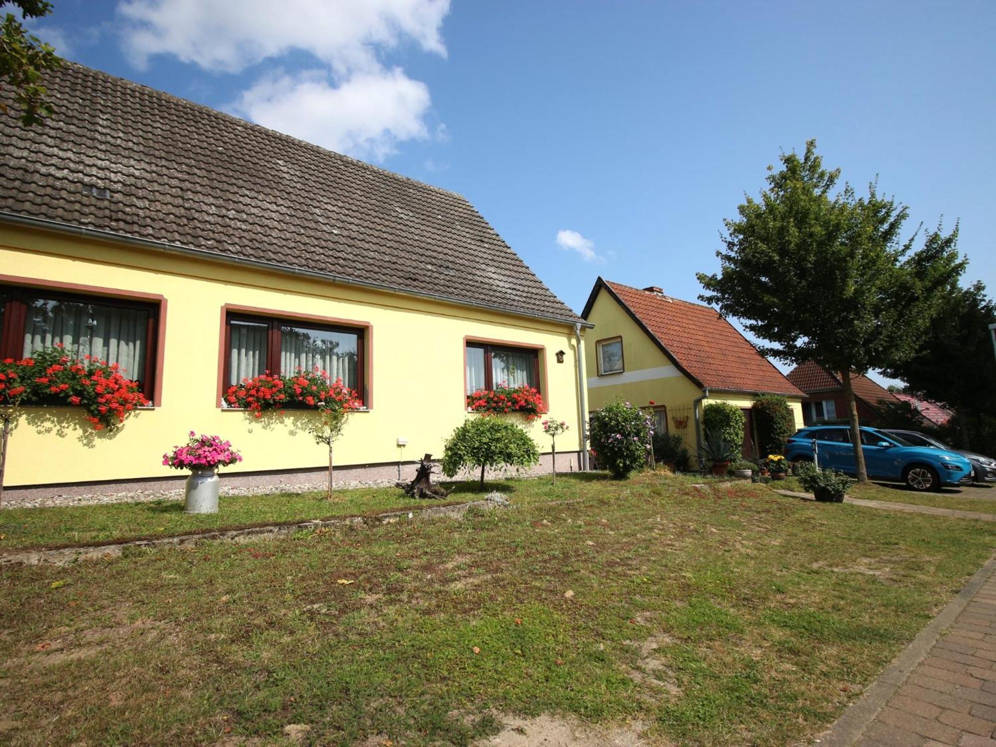 Ferienwohnung Familie Schmidt Берген на Рюген Екстериор снимка